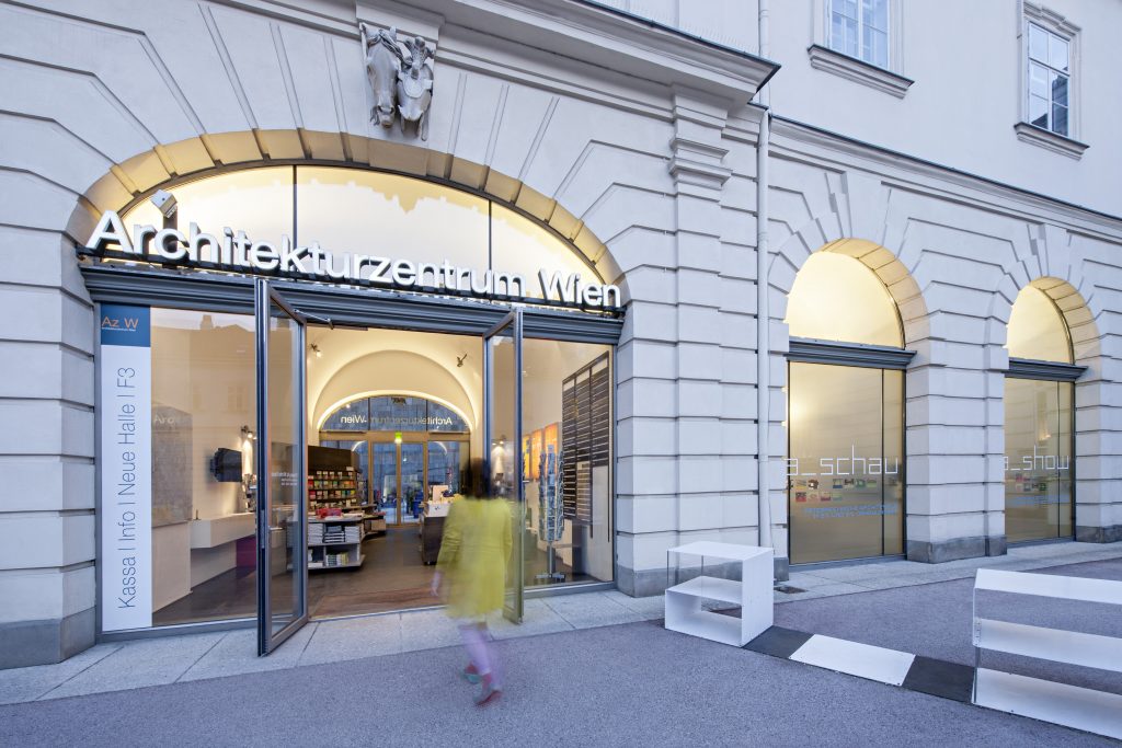 Eingangsbereich in ein Architekturmuseum