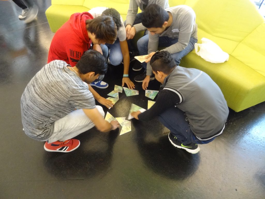 Workshop participants in the permanent exhibition “a_schau”