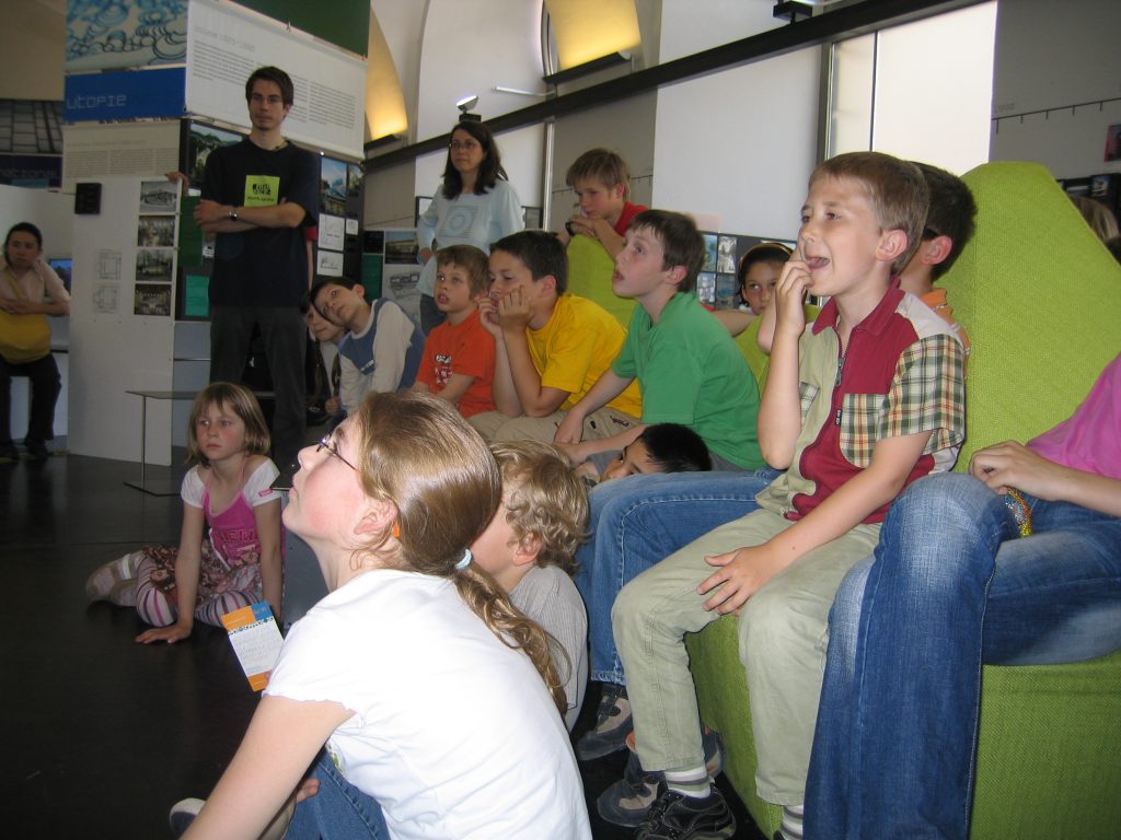 School students in the permanent exhibition “a_schau”