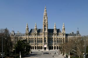 Das Bild zeigt das Rathaus in Wien.