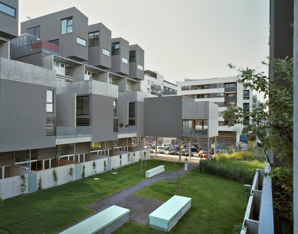 Residential neighbourhood with meadow in the middle