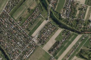 aerial photograph of a suburbian settlement in Vienna