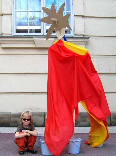 Susi and the 'Mittagssternzelt'