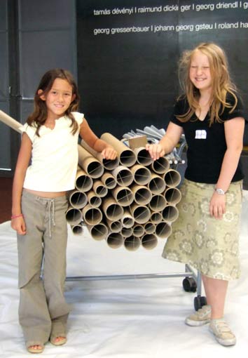 Kim-Lien, Sophie and the 'Rohrhaus' ready to move on ...