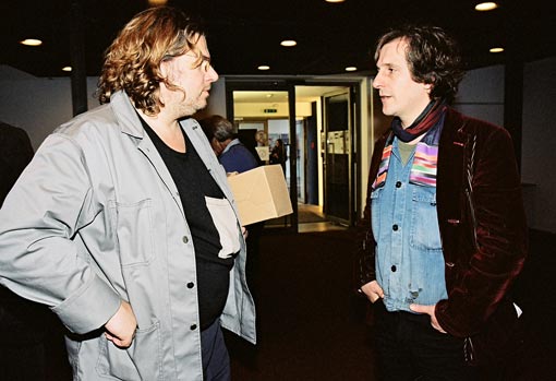 WALKING-CHAIR, Fidel Peugot und Karl Emilio Pircher, Kataloggestaltung und Gestaltung der Ausstellung "a_schau. Österreichische Architektur im 20. und 21. Jahrhundert"