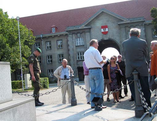 Maria Theresia Casern, Vienna Hietzing: 1938 / Main Entrance