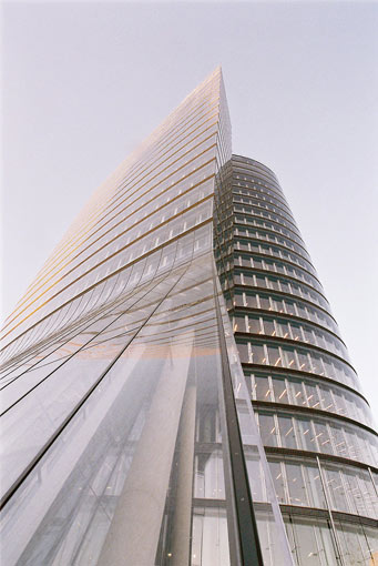 UNIQA TOWER, Wien. Bauherr: Uniqa Versicherungen AG. Architekten: Heinz Neumann / Neumann + Partner ZT GmbH