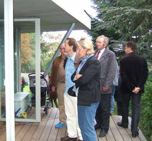 sonntags-TeilnehmerInnen auf der Terrasse des "Haus Z"