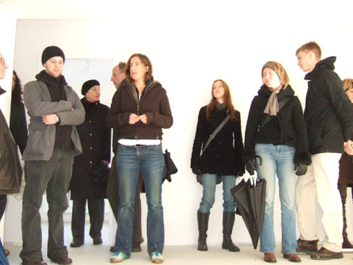 Nicole David explaning her unit (Bauteil 4) 'Auer-Welsbach-Straße'