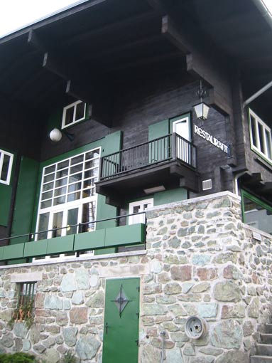 Außenansicht Alpenhof Kreuzberg (ehem. Landhaus Khuner), Payerbach: Adolf Loos, 1929