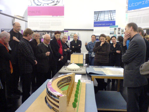 Eindrücke vom a_schaufenster 01: Josef Lackner mit ARTEC Architekten