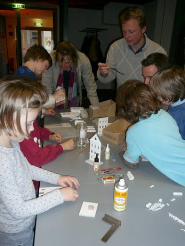 Eindrücke vom Kinderworkshop "Archikids – Wie kommt das Modell zum Architekten?"