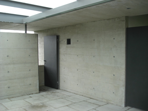 Vorhof Haus List, Klosterneuburg / Karl Langer, 2007