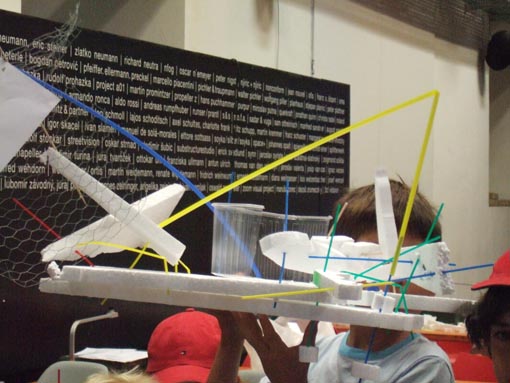 Impressions from the workshop "Floating houses" at the Az W