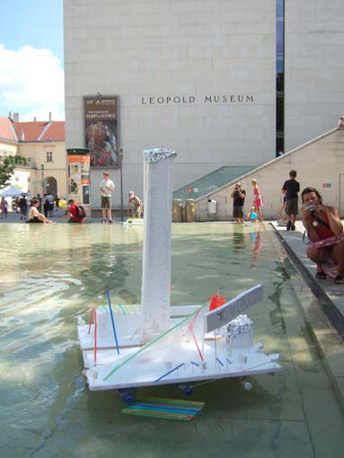 Impressions from the workshop "Floating houses" at the Az W