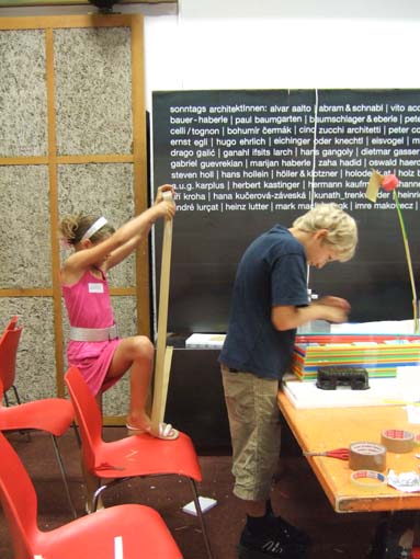 Impressions from the workshop "Floating houses" at the Az W