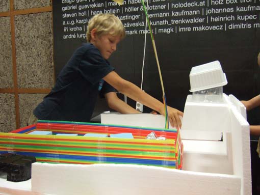 Impressions from the workshop "Floating houses" at the Az W