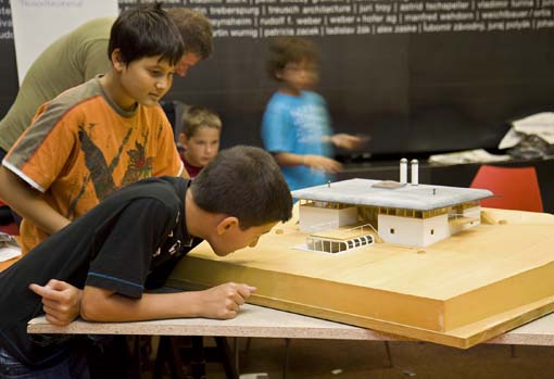 Impressions from the workshop "Archikids: In the right light"