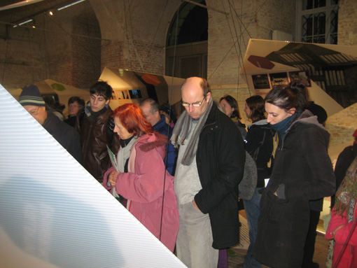Alles Gute. Ein Adventumgang 2009 in der Ausstellung „Balkanolgy"