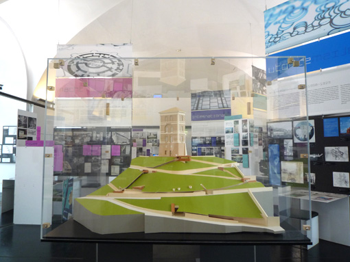 Das Modell vom Aufstieg zum Castello di Rivoli in der Ausstellung