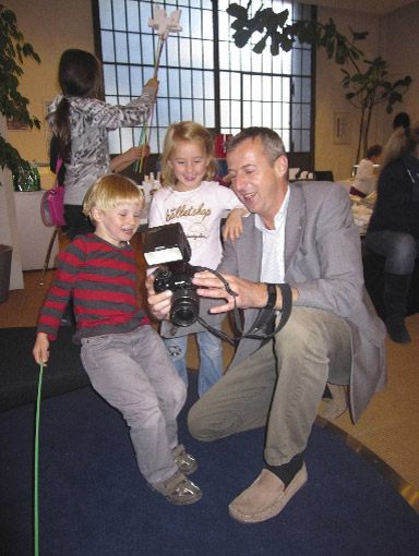 Archikids: From Throne to Function