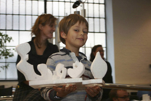 Archikids: From Throne to Function