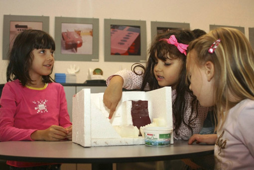 Archikids: From Throne to Function