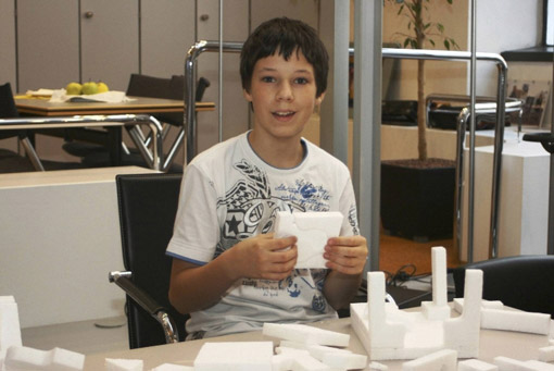 Archikids: From Throne to Function