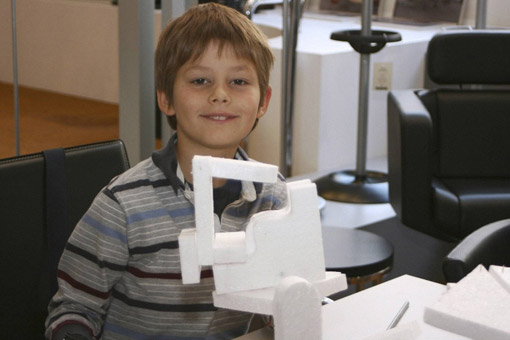 Archikids: From Throne to Function