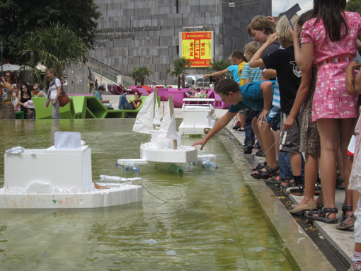 Photos taken during the workshop 'Floating Houses', August 4. + 5. 2011 at the Architekturzentrum Wien.