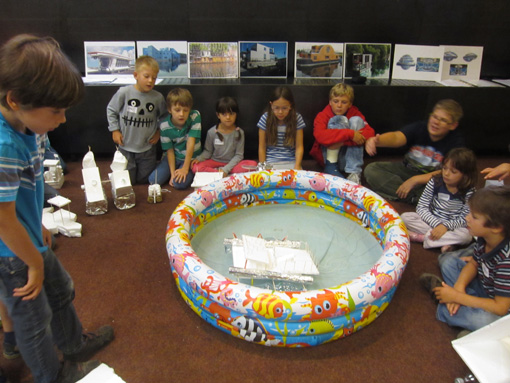 Photos taken during the workshop 'Floating Houses', August 8. + 9. 2011 at the Architekturzentrum Wien.