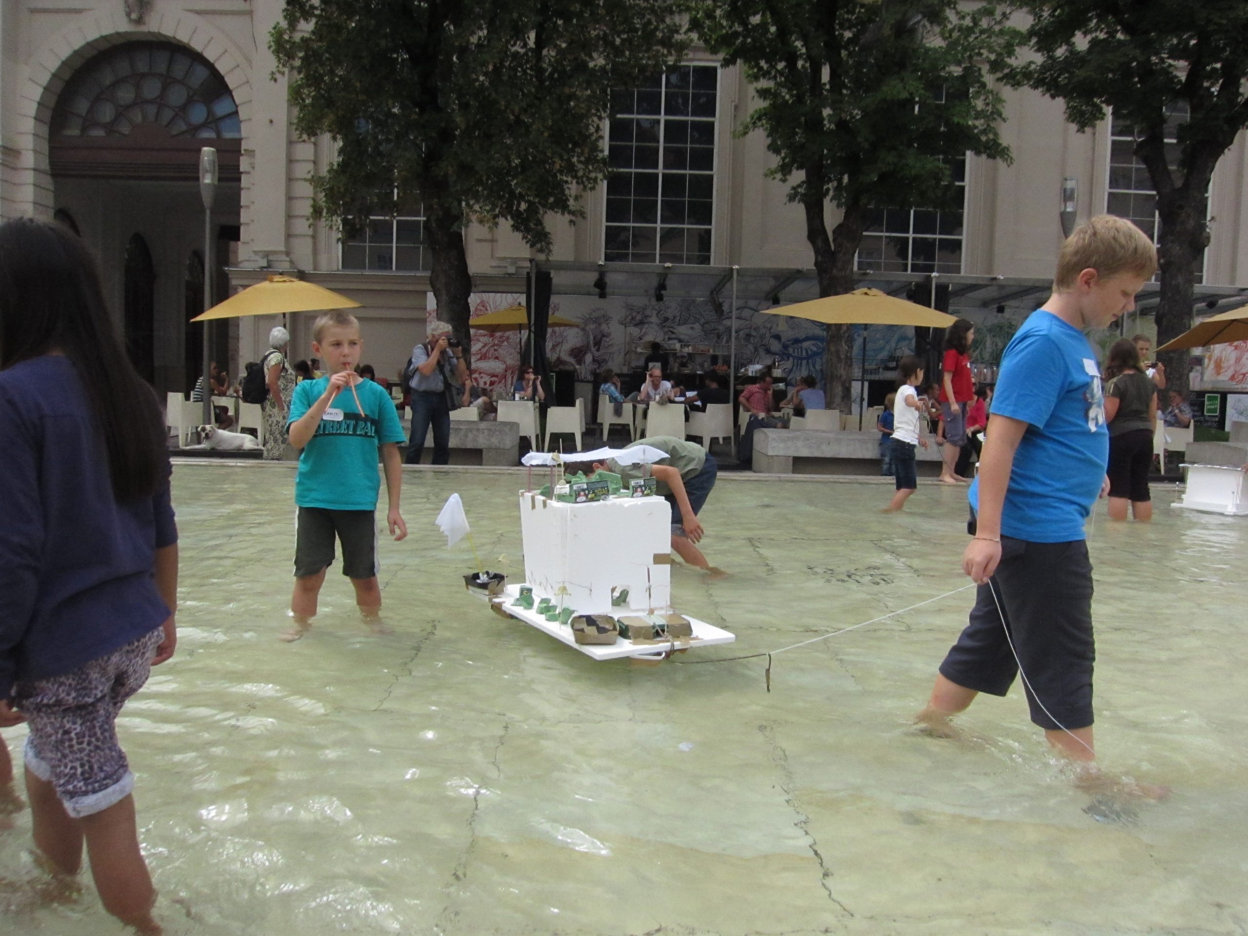 Photos taken during the workshop 'Floating Houses', August 11. + 12. 2011 at the Architekturzentrum Wien.