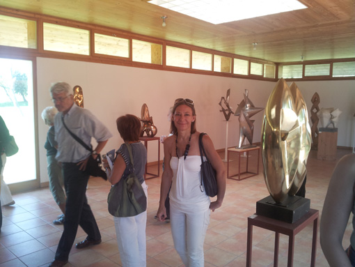 Marion Kuzmany im Ausstellungsbau Wander Bertoni, Winden / Johannes Spalt, 2001