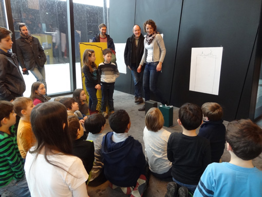 ARCHIKIDS: Why does the DC Tower hardly wobble at all?