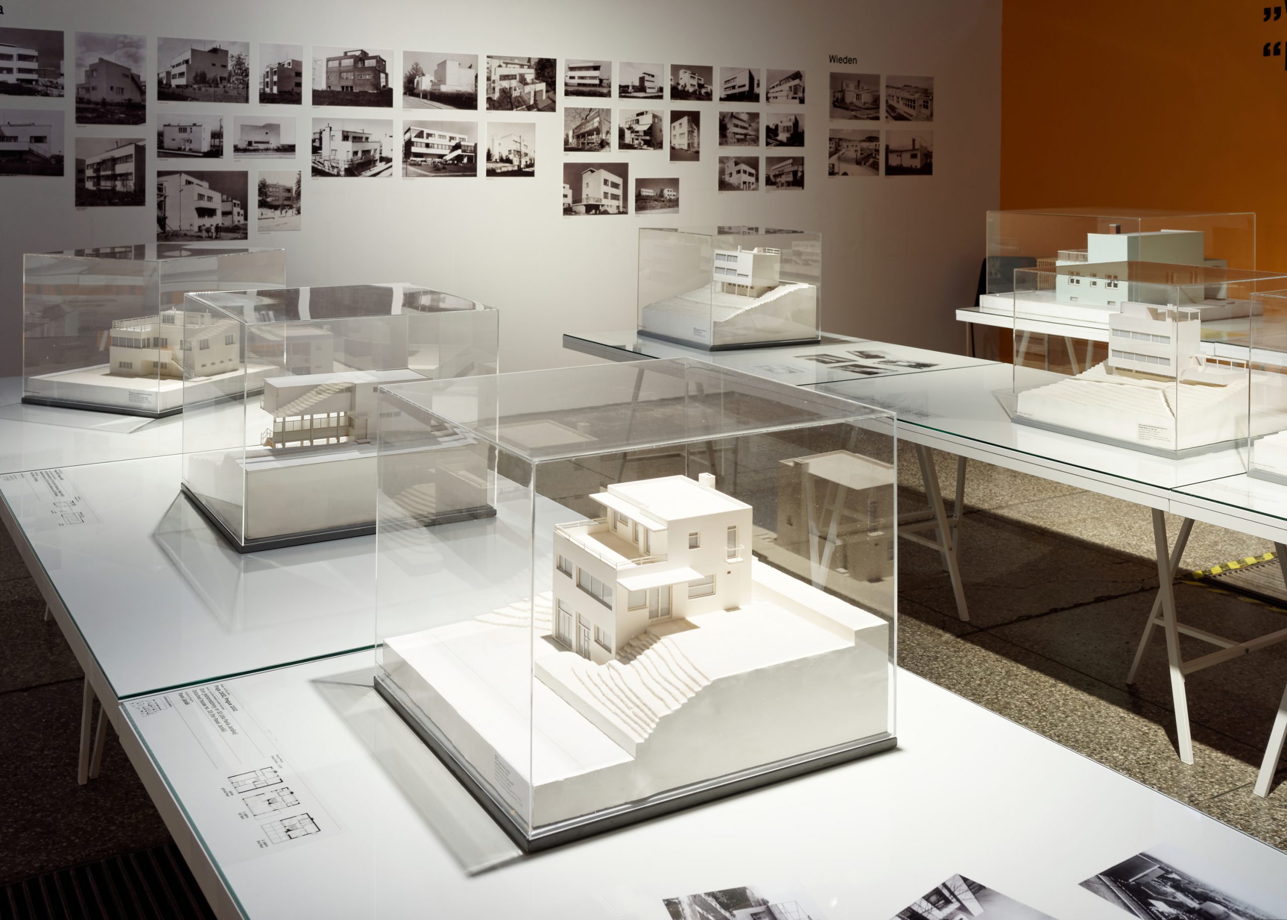 Az W in WROCLAW: The Path to Modernism. Werkbund Housing Estates 1927–1932