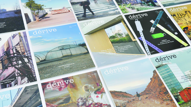 mehrere Hefte auf denen